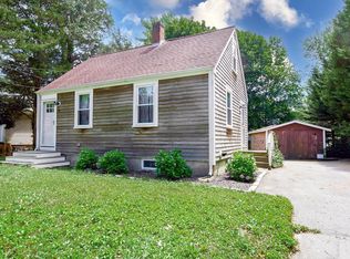 30 Park St, Mattapoisett, MA 02739