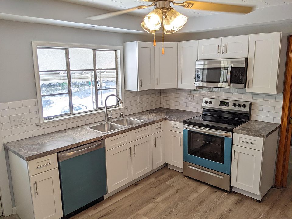 1st image of 901 Carmalt St Unit 1