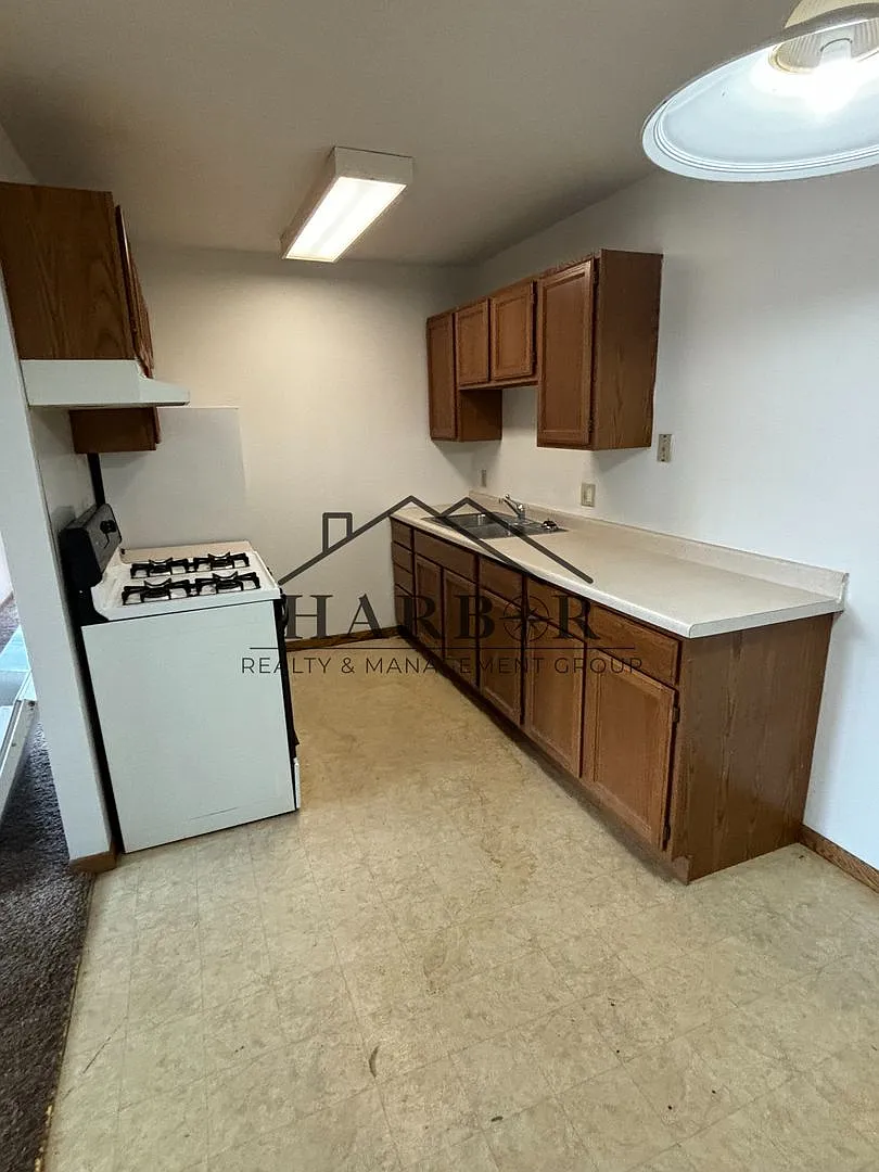 110 2nd Ave NE - 103 Hayfield, MN 55940 — Photo 1