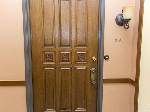 4th image of 497 E California Blvd APT 316