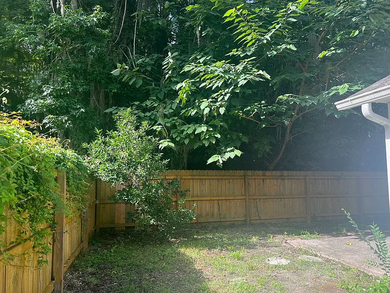 2857 SW 40th Pl — Photo 17