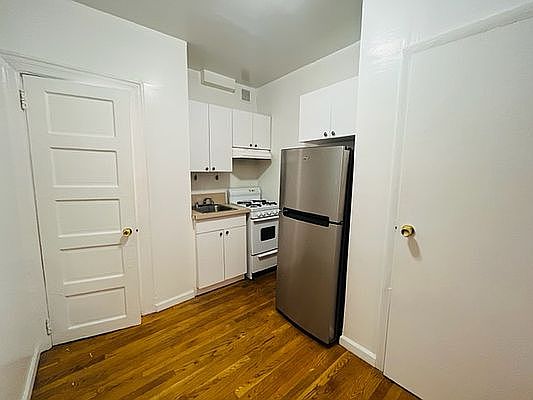 2nd image of 1066 2nd Ave #4D