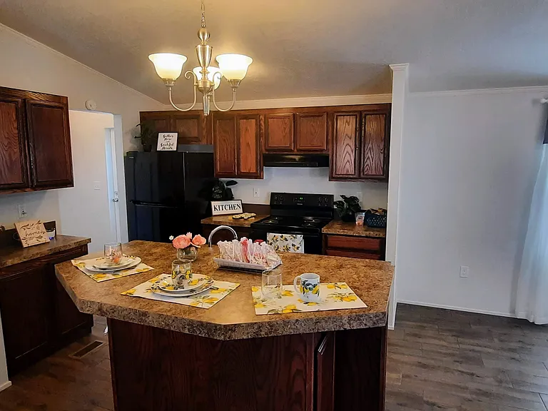 Model 372 - Island Kitchen_ 3 bed 2 bath