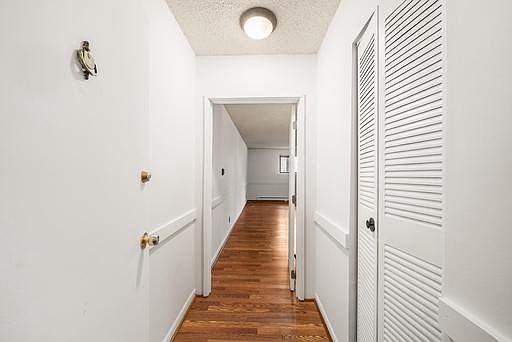3rd image of 400 Glendale Rd #D33