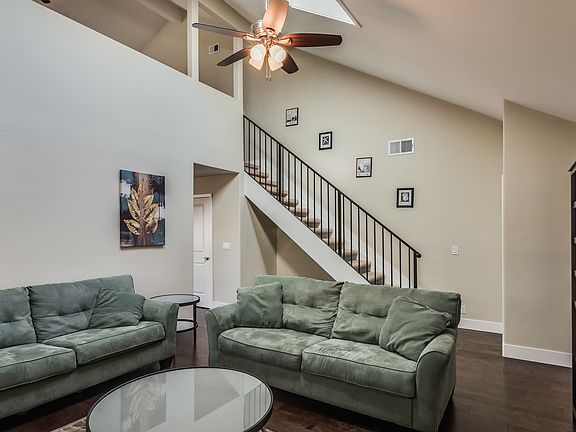 5th image of 8083 Oak Meadow Ct