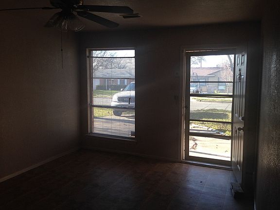 5th image of 2610 Greenhill Dr