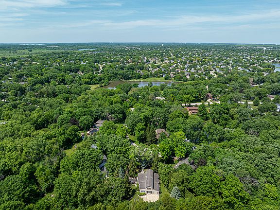 4th image of 3N010 Lakeview Ct