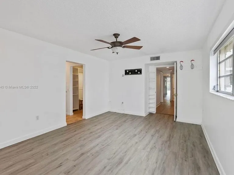 860 Euclid Ave #208 — Photo 31