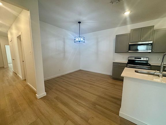 4th image of 5701 Kemper St