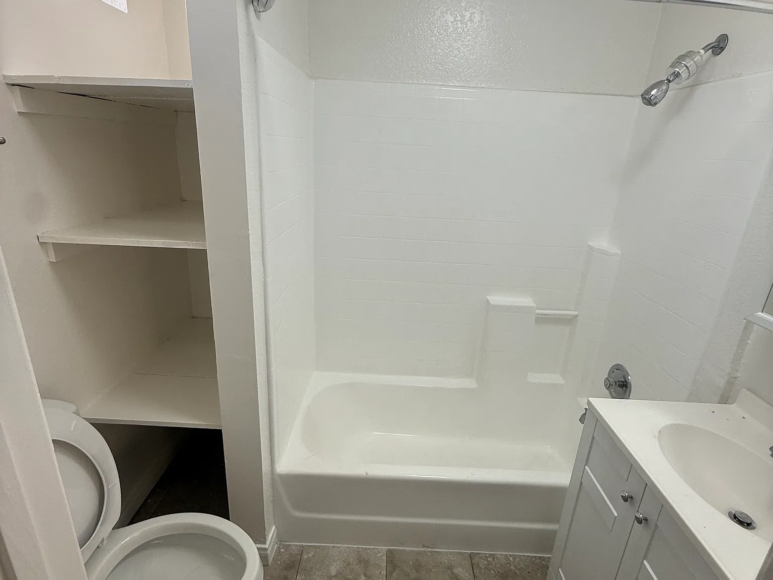 Studio, 675 sqft, $1,650 — Photo 4