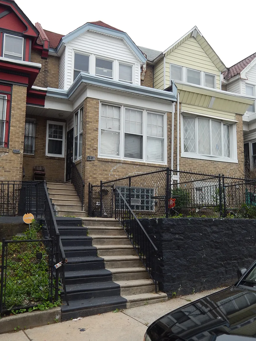 1710 Georges Ln photo 1