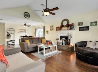 335 Hunters Branch Dr, Allenhurst, GA 31301