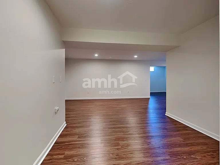 371 Derby Ct — Photo 19