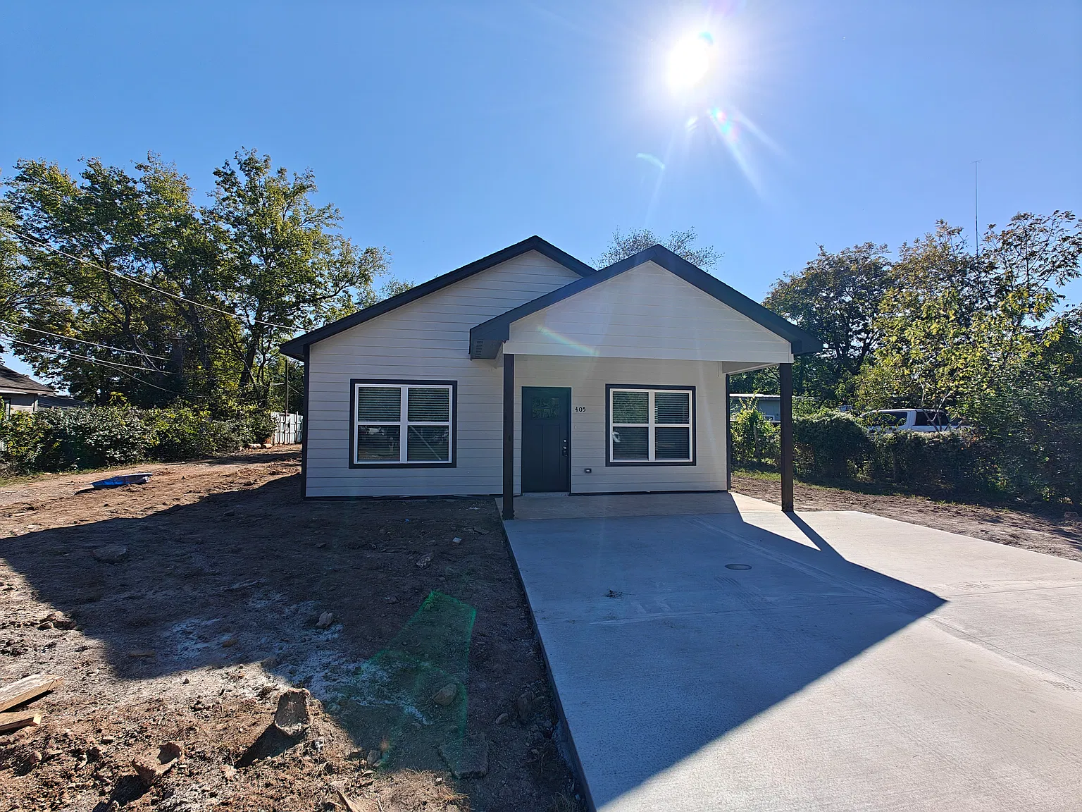 3 bed, 1100 sqft, $1,650 — Photo 1