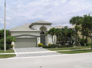 2266 Ridgewood Cir, Royal Palm Beach, FL 33411