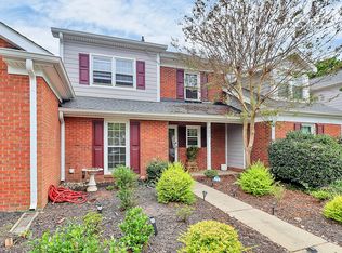9252 N Vicksburg Park Ct, Charlotte, NC 28210