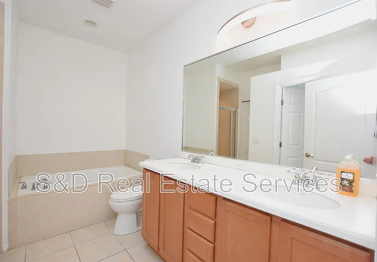 6352 Sedgeford Dr — Photo 14