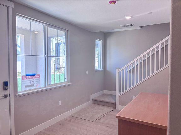 Homesite 1301 Entry