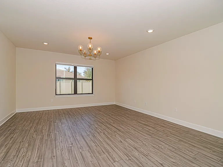 5204 Jasper Sq — Photo 6