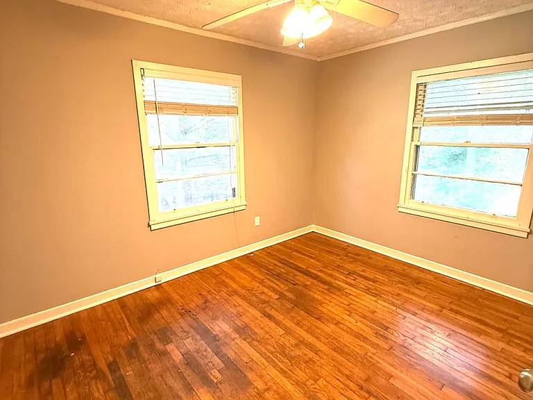 454 Forest Hills Dr — Photo 7