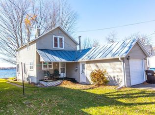 560 Lake Dr, Coldwater, MI 49036