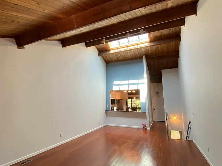 2345 Ticonderoga Dr — Photo 1