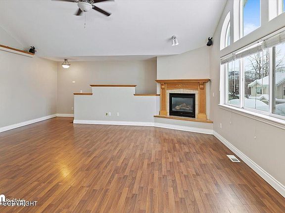 3rd image of 5625 Tudor Square Ct