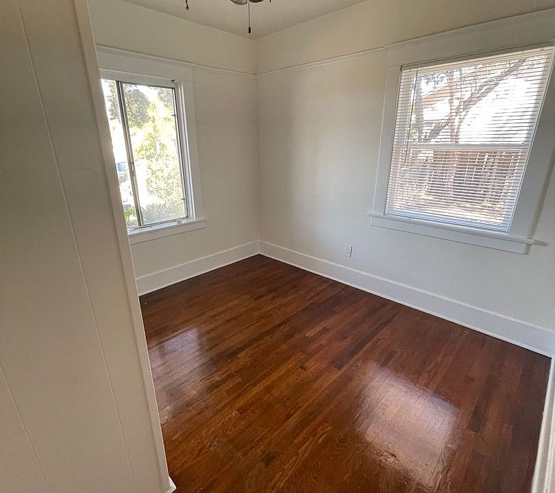 2nd image of 3527-3529-3531 Wilson Ave #3527