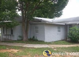 Triplex - Great Area!