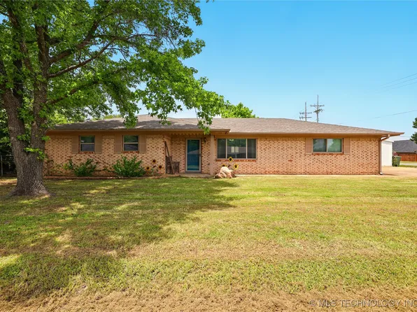 300 Michele St, Calera, OK 74730