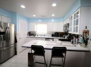 85 Fillmore St, Newark, NJ 07105