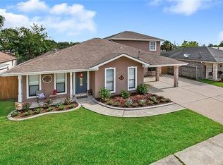 2028 S River Park Dr, Violet, LA 70092