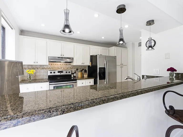 137 Brackenwood Rd — Photo 17