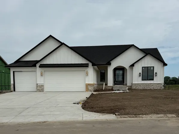 3262 N Bedford St, Wichita, KS 67226