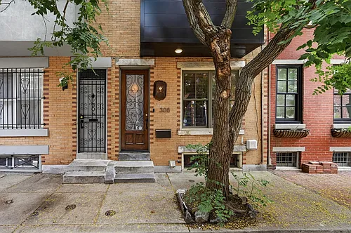 308 Pemberton St Photo 1