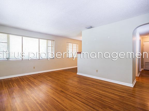 4th image of 708 E Church St #B