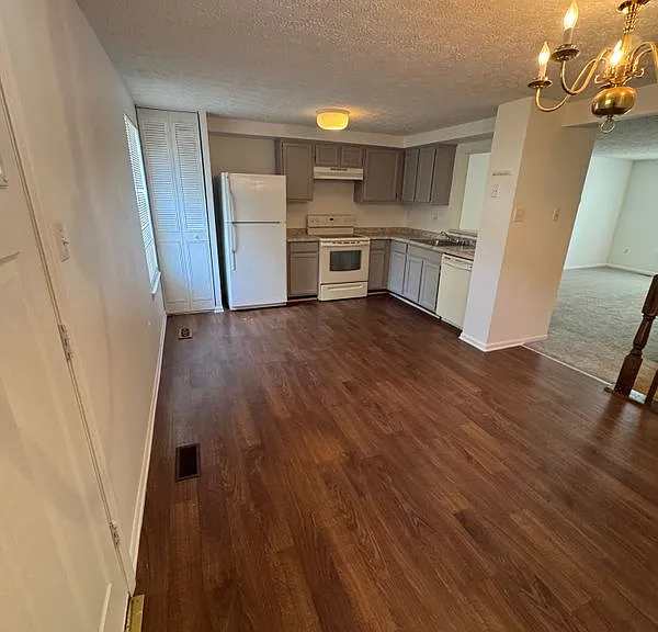 9730 Red Clover Ct — Photo 7