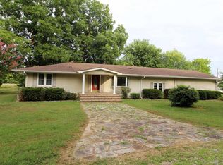 1253 Old Olive Rd, Benton, KY 42025