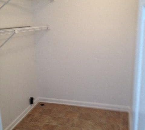 4th image of 509 Breslin Ave