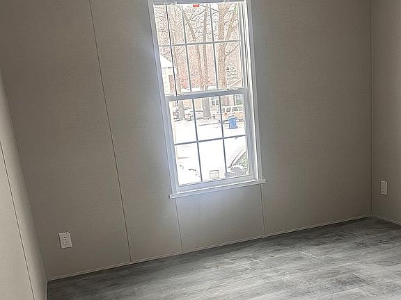 3rd image of 14787 Apple Dr