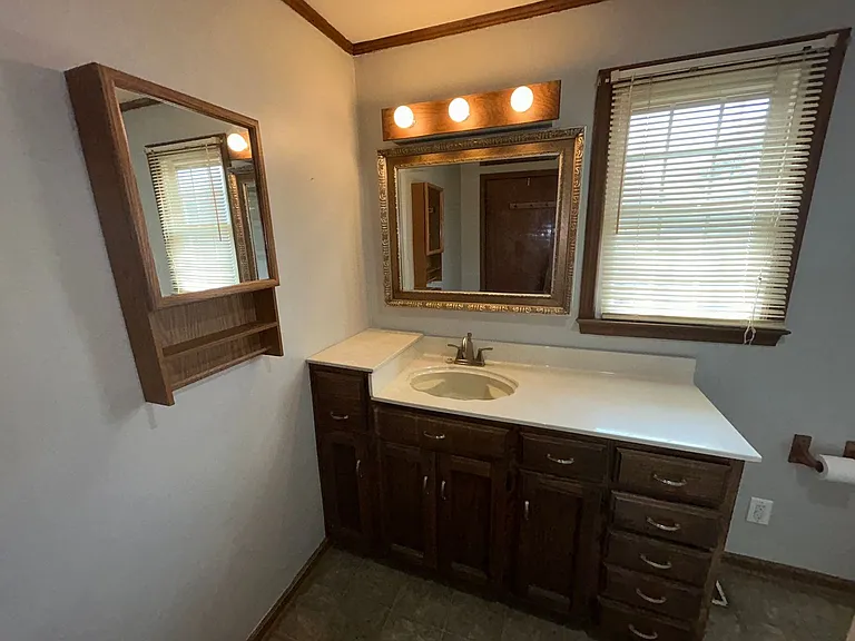 306 Walnut St — Photo 39