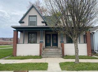 1617 Mead St, Racine, WI 53403