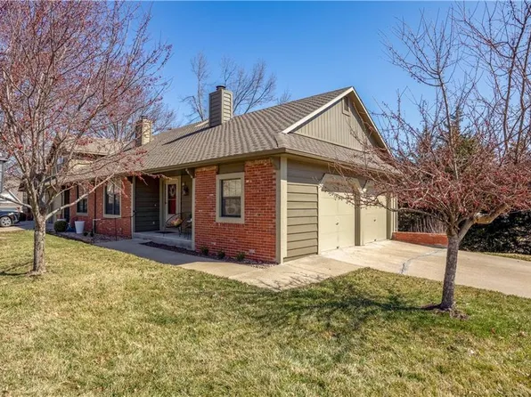 4301 Wimbledon Ter APT 1A, Lawrence, KS 66047