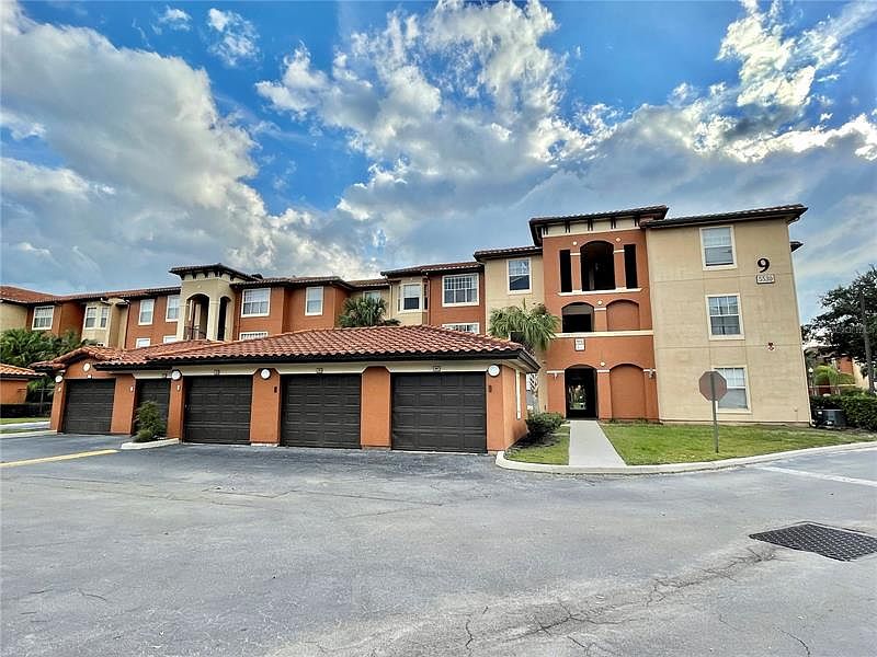 1st image of 5530 Metrowest Blvd Unit 11