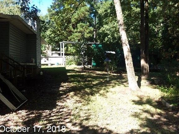3rd image of 184 N Lake Dr