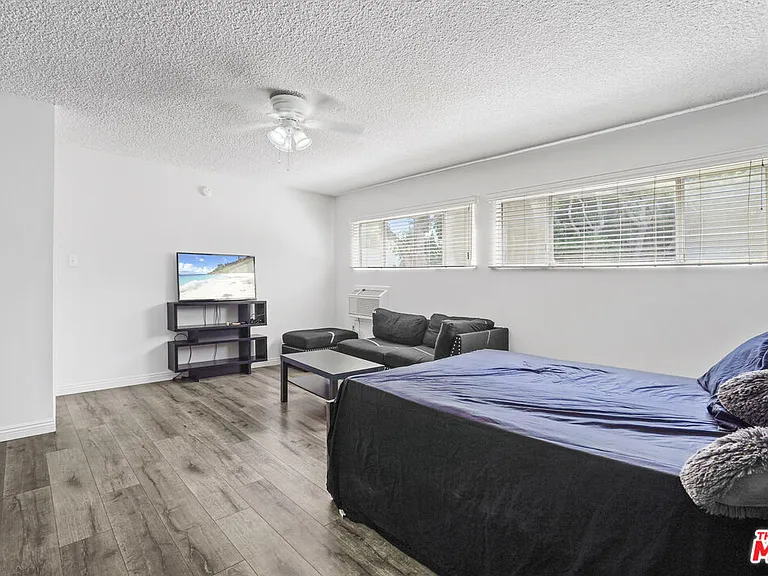 1449 Butler Ave #1B — Photo 13