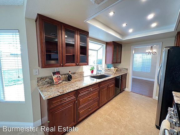 5th image of 338 Holiday Way