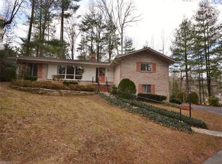 1031 Indian Hill Rd, Hendersonville, NC 28791