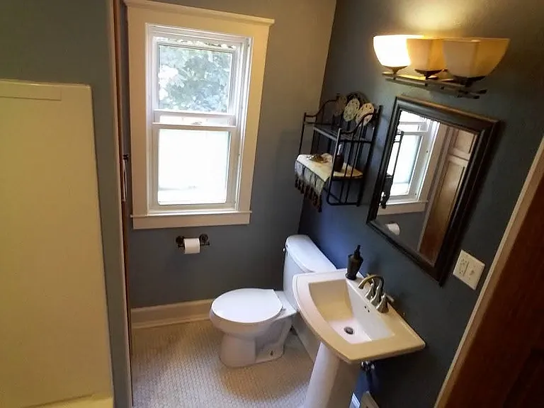 921 Bell Ave — Photo 7