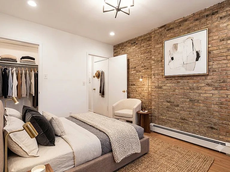 319 6th Ave #4R — Photo 3
